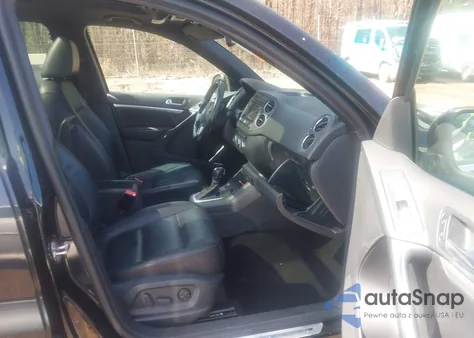 2014 Volkswagen Tiguan R-Line z USA, uszkodzony, nr VIN WVGAV3AX6EW094629